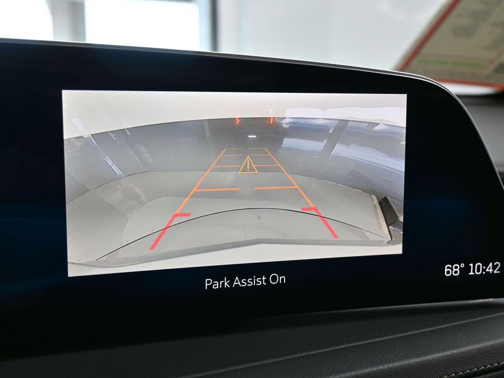 Used 2024 Cadillac XT4 Premium Luxury image 25