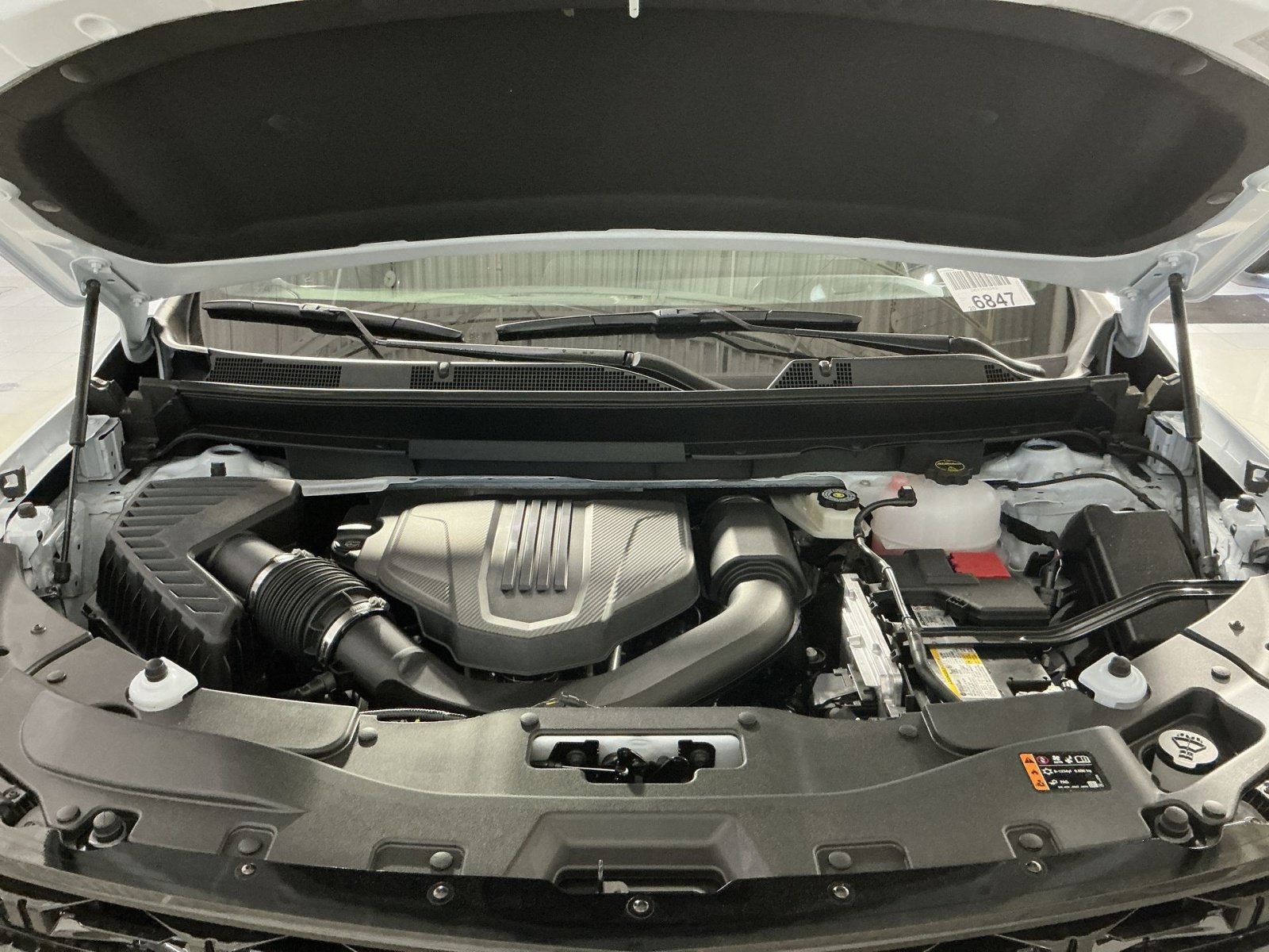 New 2026 Chevrolet Traverse RS w/ LPO, Floor Liner Package FWD image 28