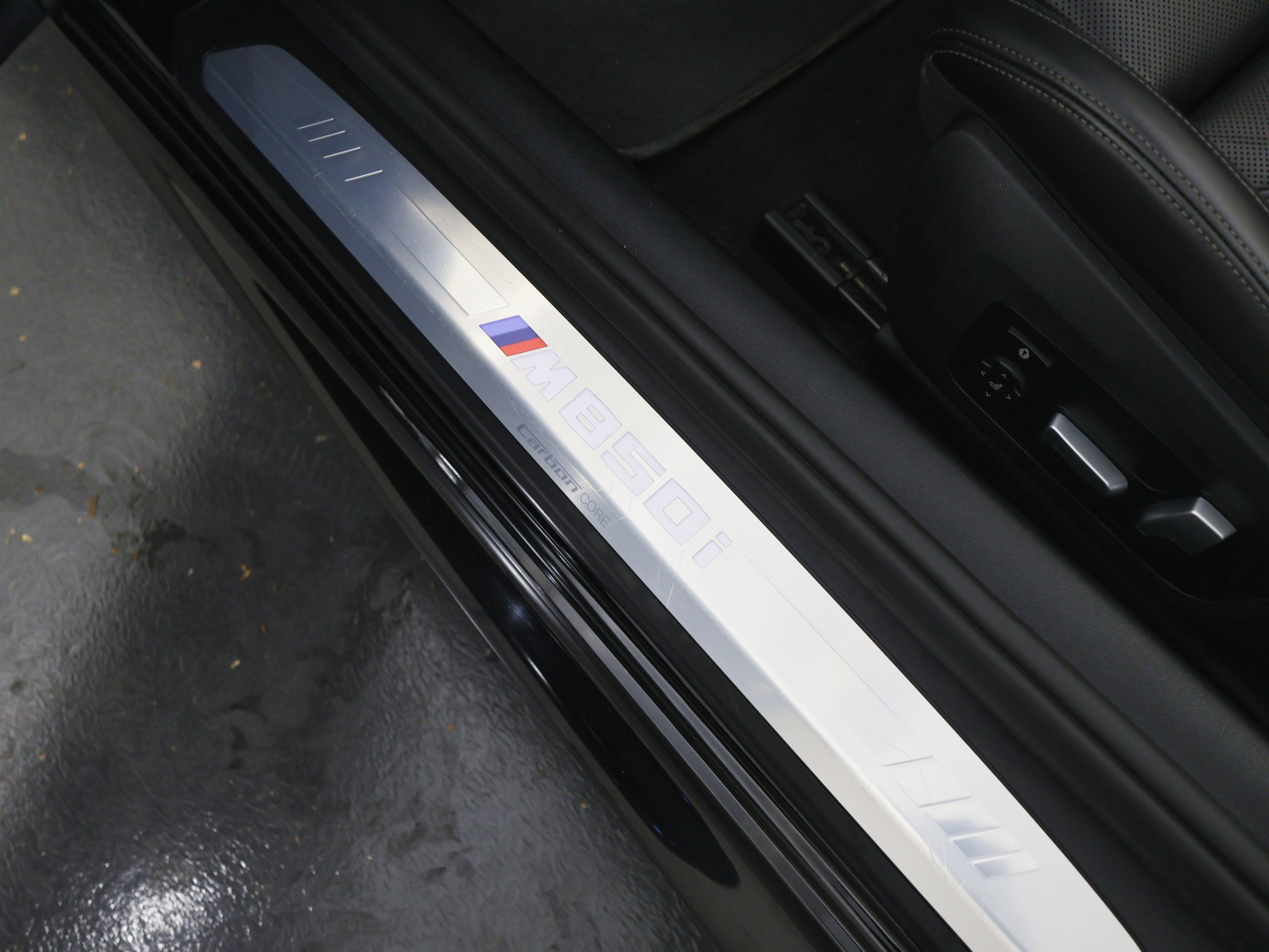 Used 2021 BMW M850i xDrive Convertible image 22