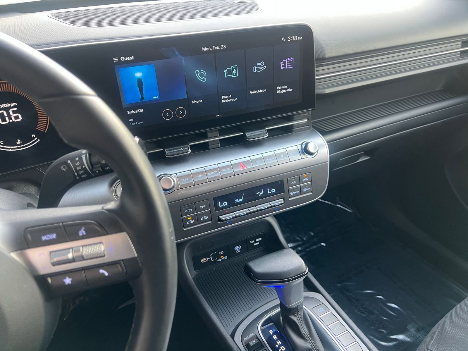 Used 2025 Hyundai Kona SEL image 17