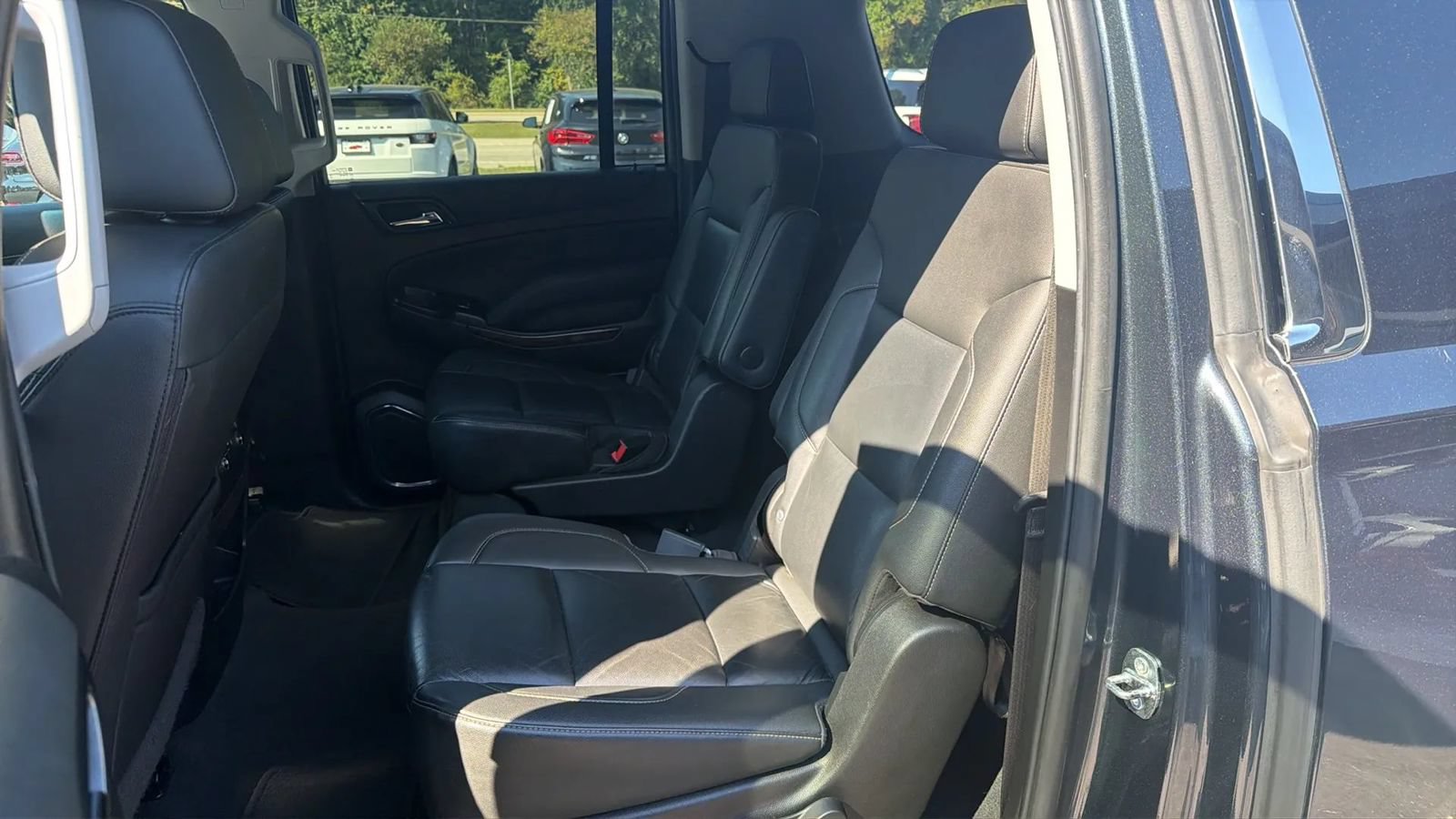 Used 2019 Chevrolet Suburban LT AWD/4WD image 10