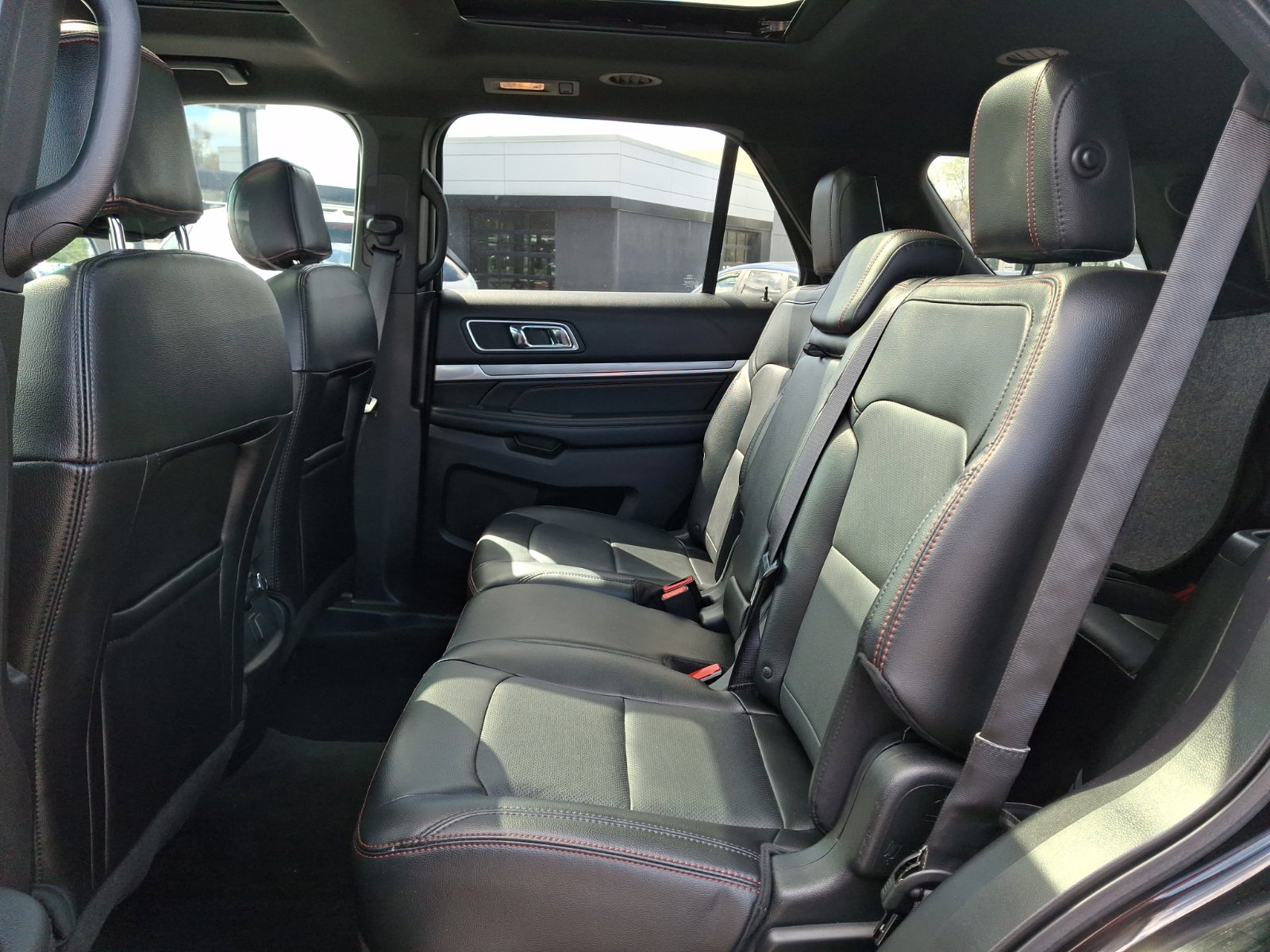Used 2016 Ford Explorer Sport image 11
