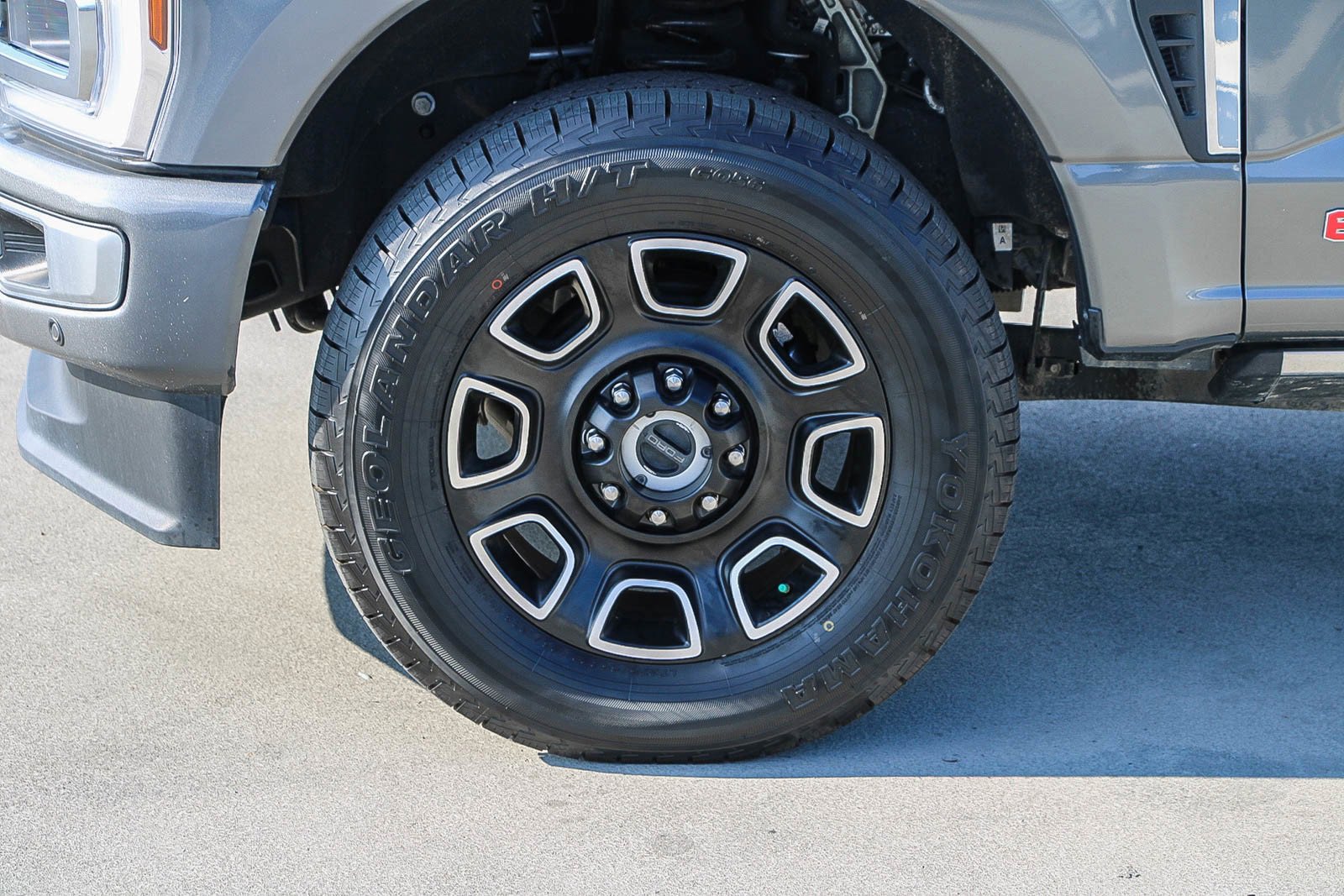 Used 2024 Ford F350 Platinum image 9