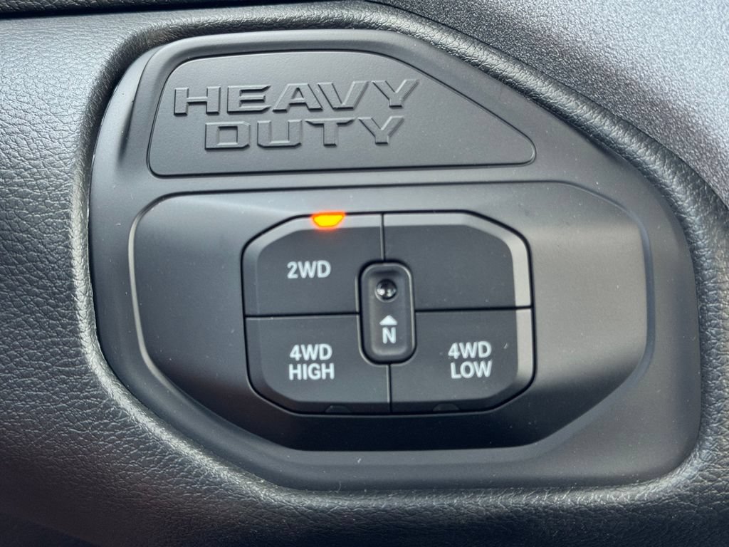New 2026 RAM 2500 Tradesman w/ Chrome Appearance Group AWD/4WD image 24