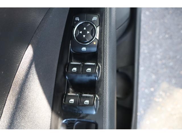 Used 2013 Ford Fusion SE FWD image 12
