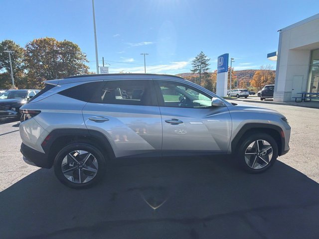 Used 2025 Hyundai Tucson SEL AWD/4WD image 3