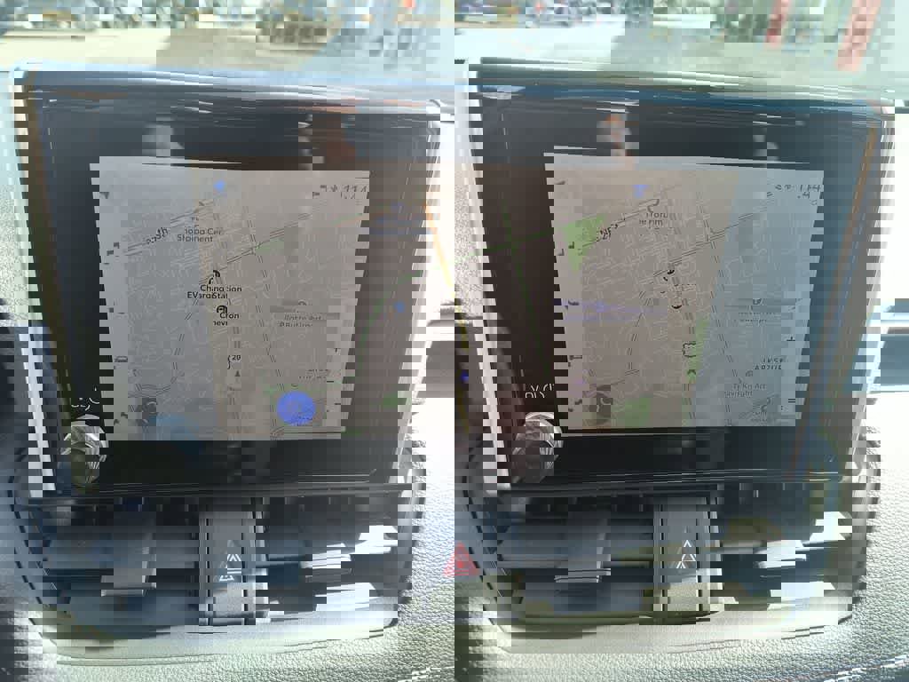 Used 2024 Toyota RAV4 XLE image 18