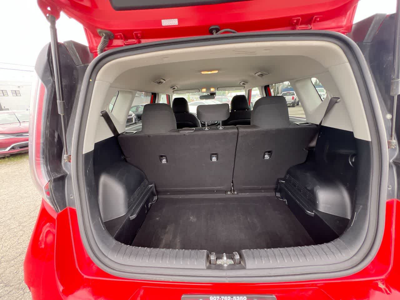 Used 2024 Kia Soul LX w/ Option Group 015 FWD image 25