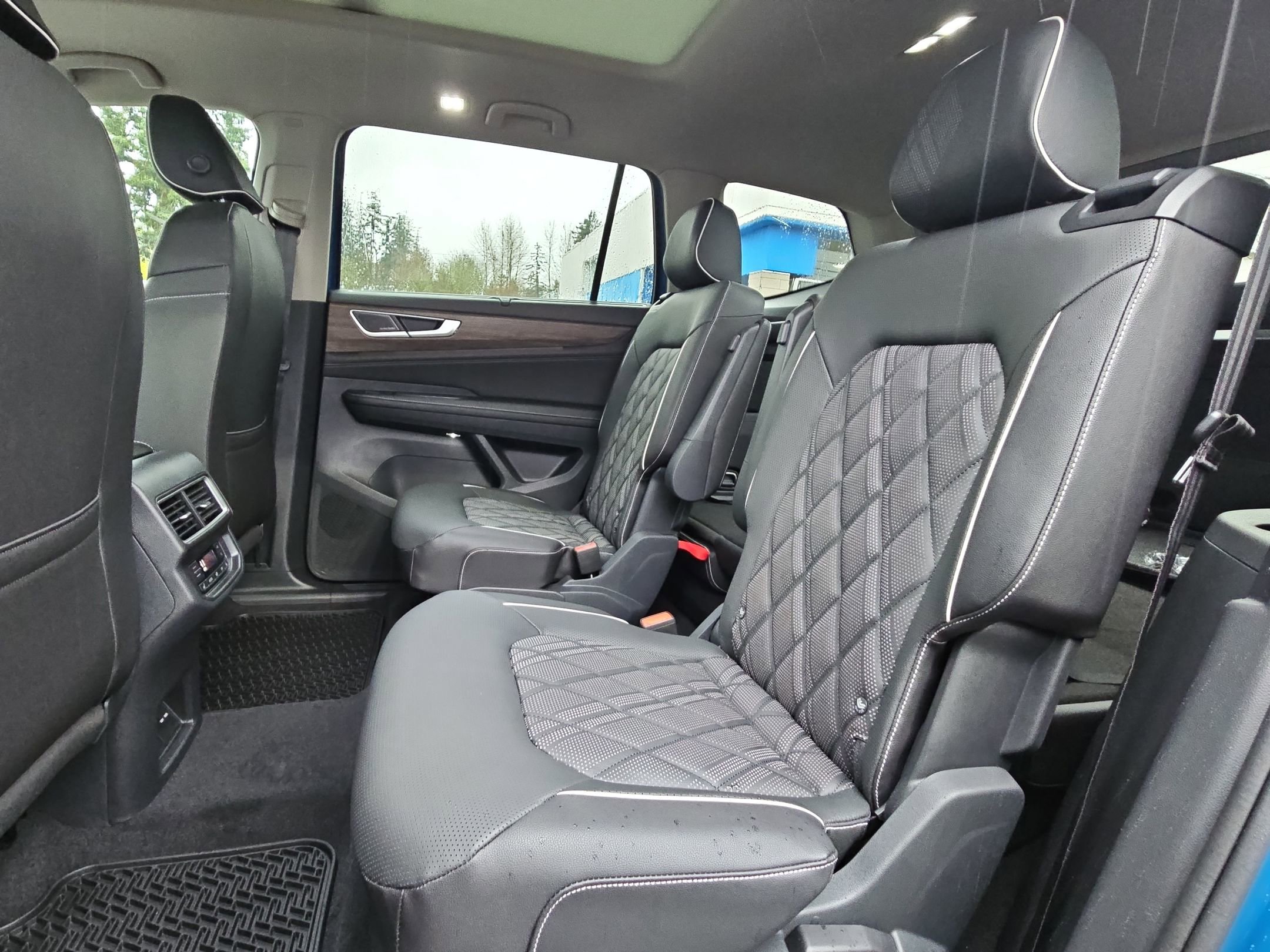 New 2026 Volkswagen Atlas SEL Premium R-Line image 25