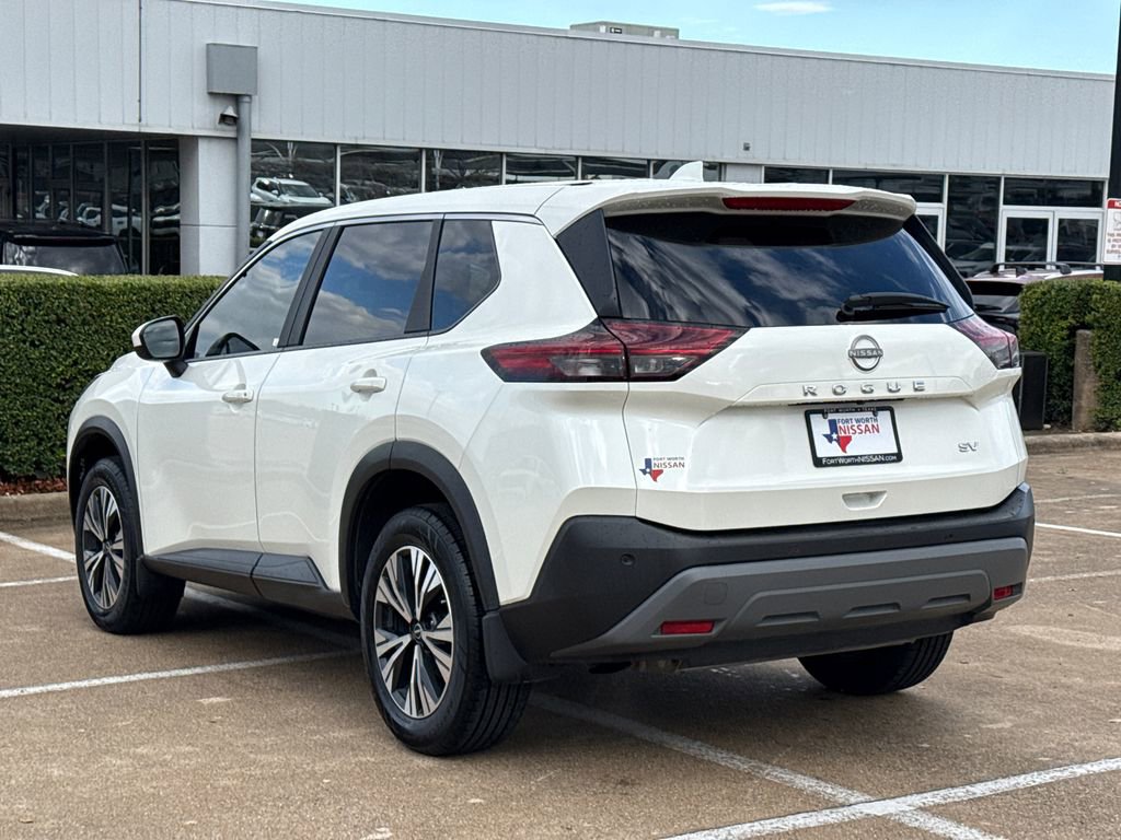 Used 2023 Nissan Rogue SV image 7
