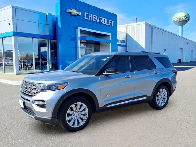 Used 2023 Ford Explorer King Ranch w/ Technology Package image 8