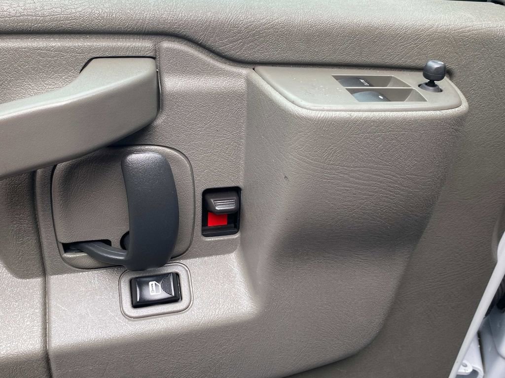 Used 2023 Chevrolet Express 2500 w/ Driver Convenience Package image 19