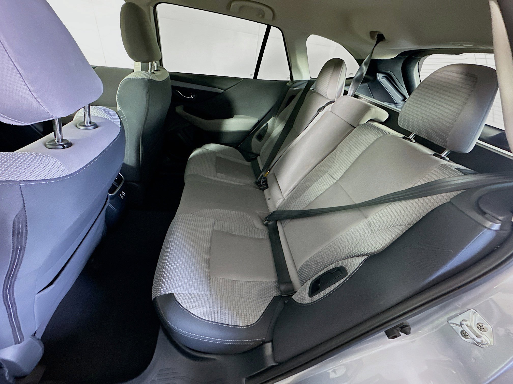 Used 2025 Subaru Outback Premium AWD/4WD image 26