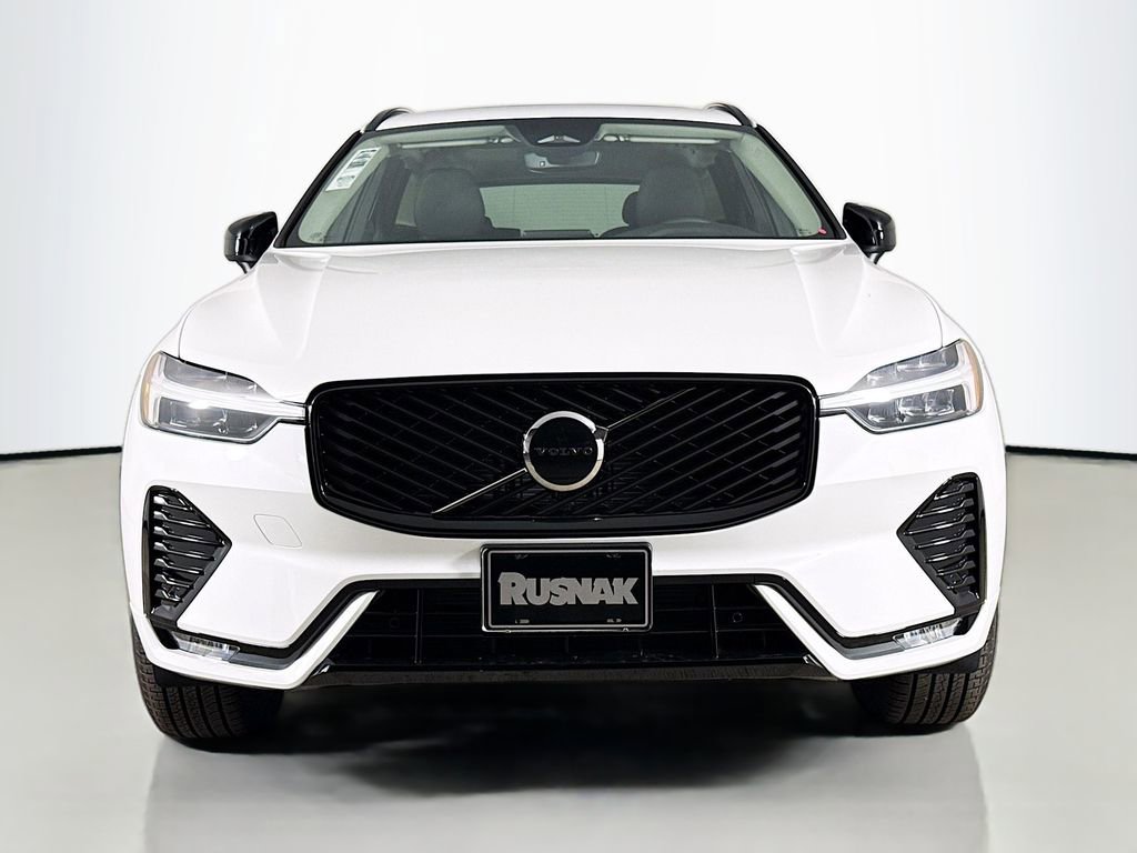 New 2026 Volvo XC60 B5 Core image 2