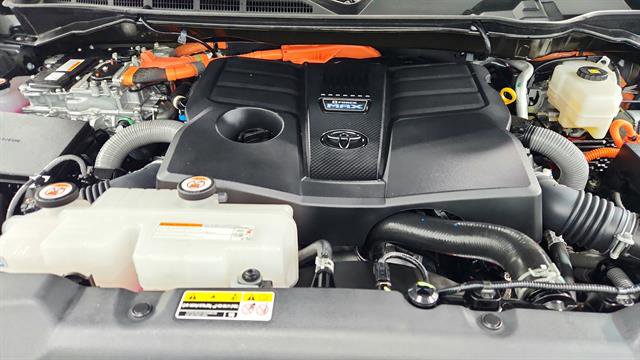 Used 2024 Toyota Tundra Limited image 35