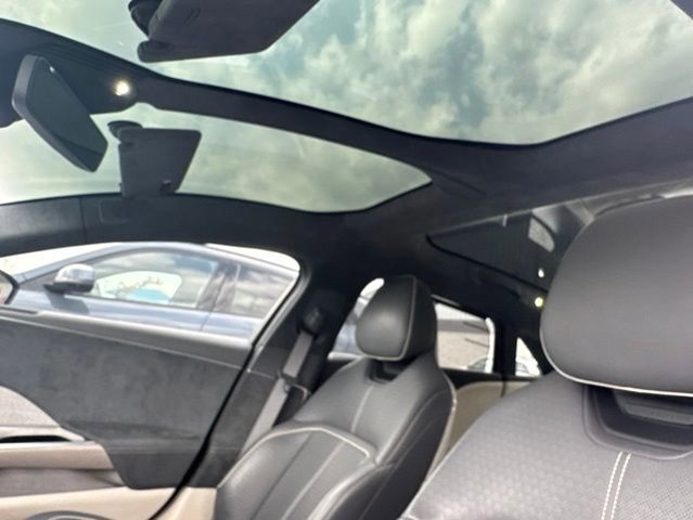 Used 2022 Lucid Air Dream Edition AWD/4WD image 29
