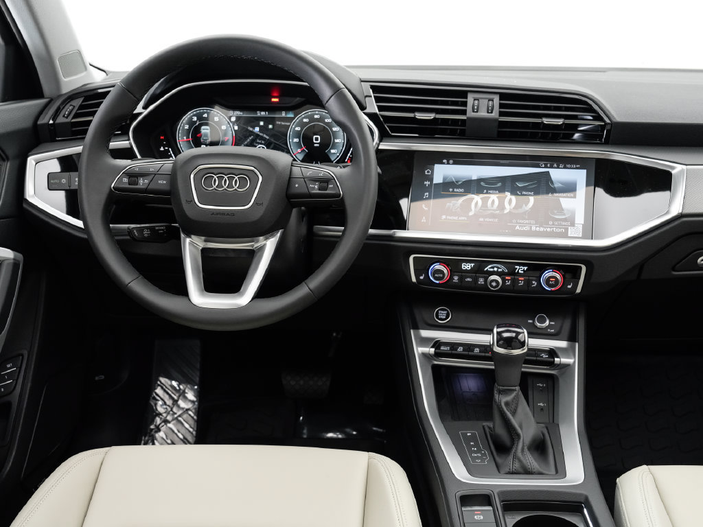 Certified 2025 Audi Q3 2.0T Premium Plus w/ Premium Plus Package AWD/4WD image 15