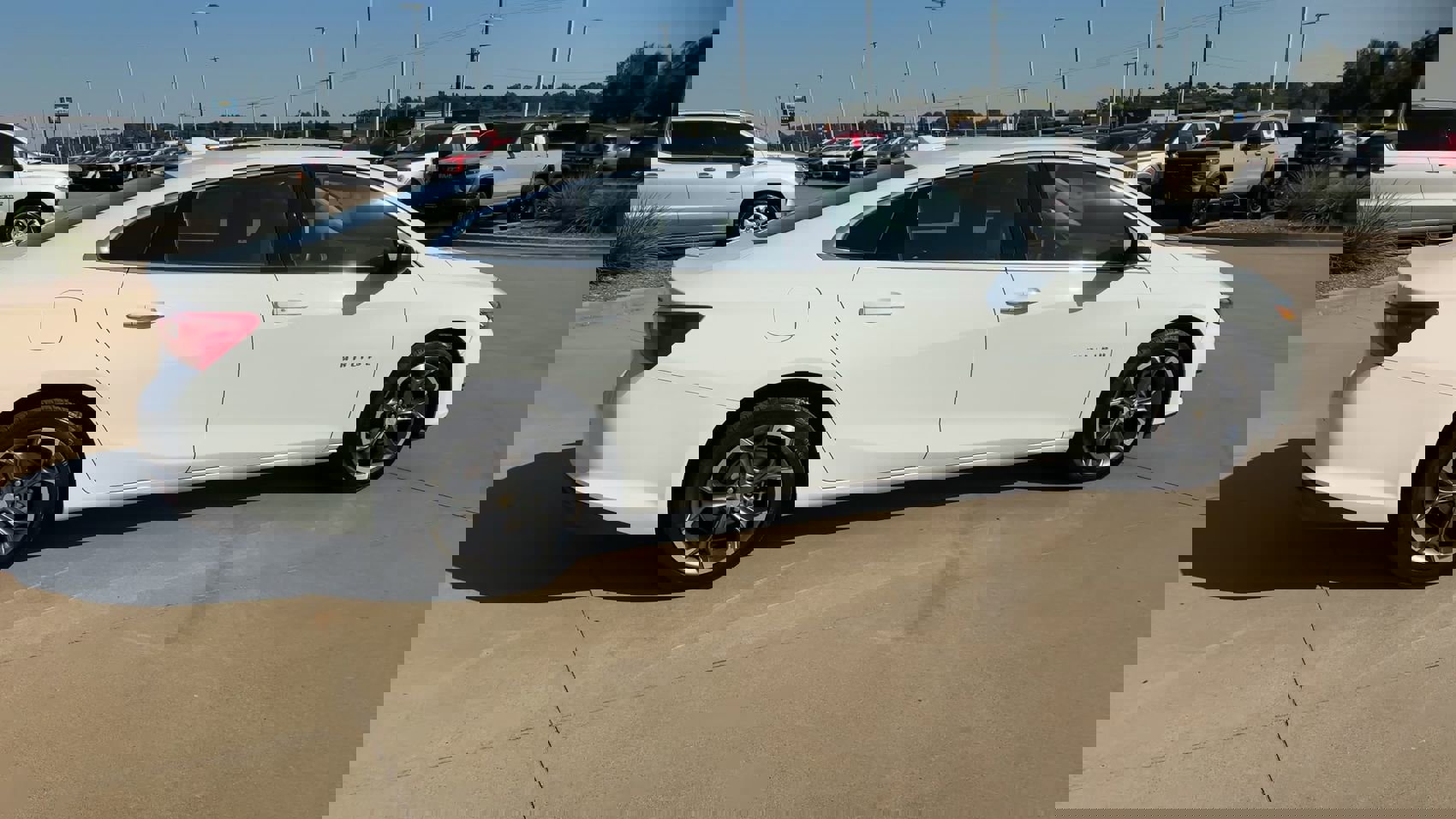 Used 2024 Chevrolet Malibu LT image 9