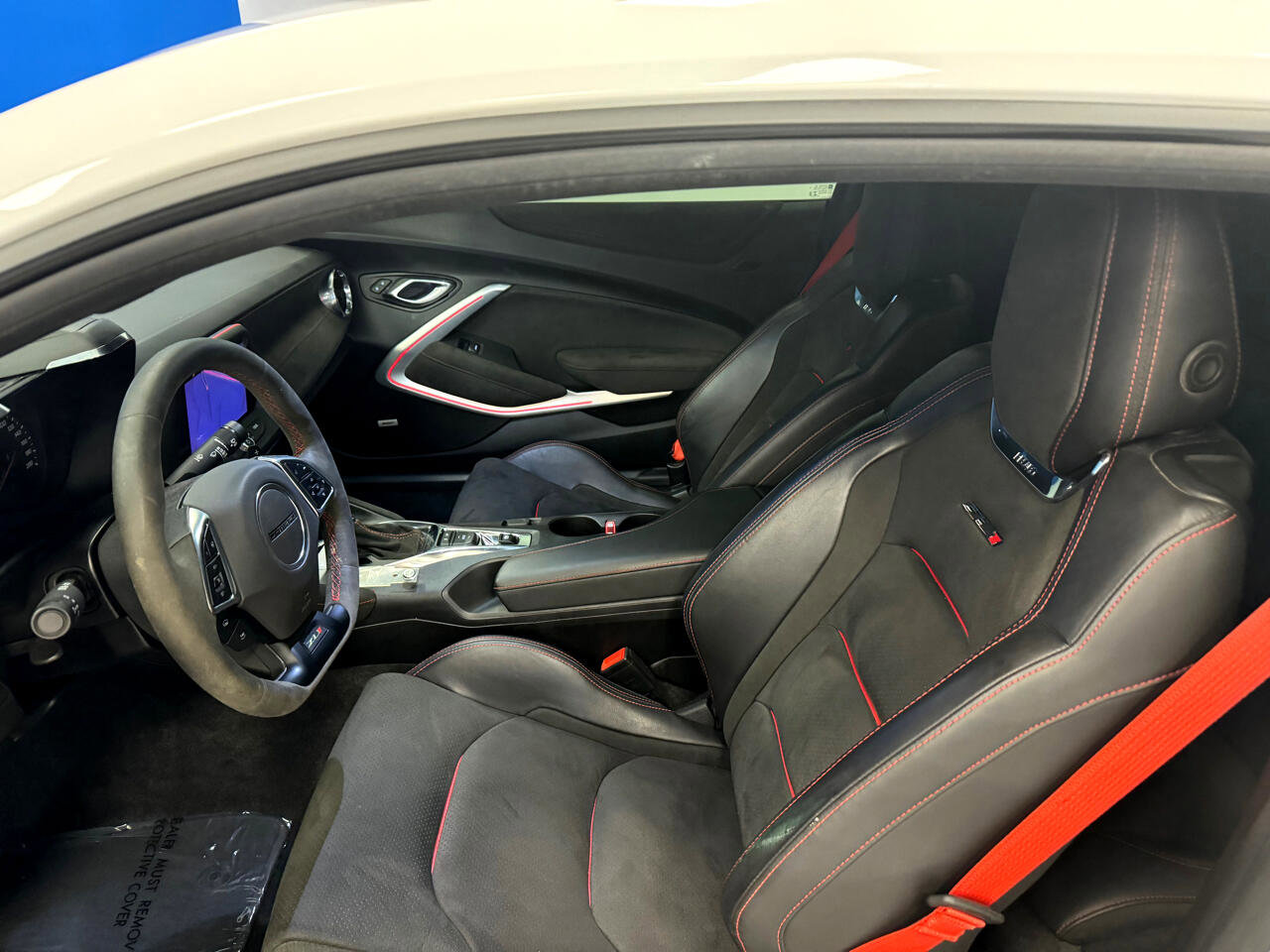 Used 2019 Chevrolet Camaro ZL1 RWD image 13