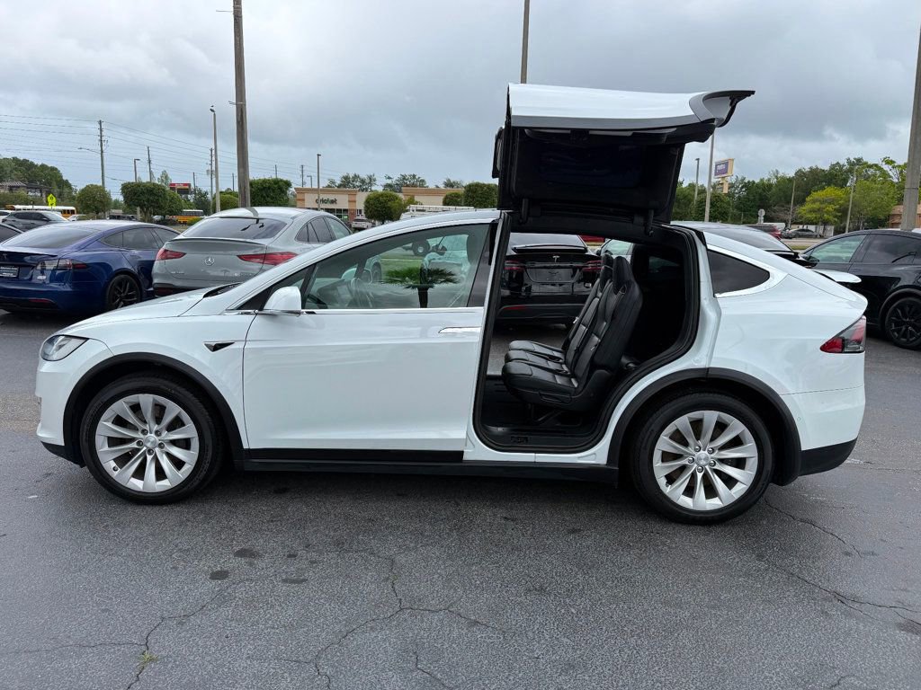 Used 2021 Tesla Model X Long Range image 8