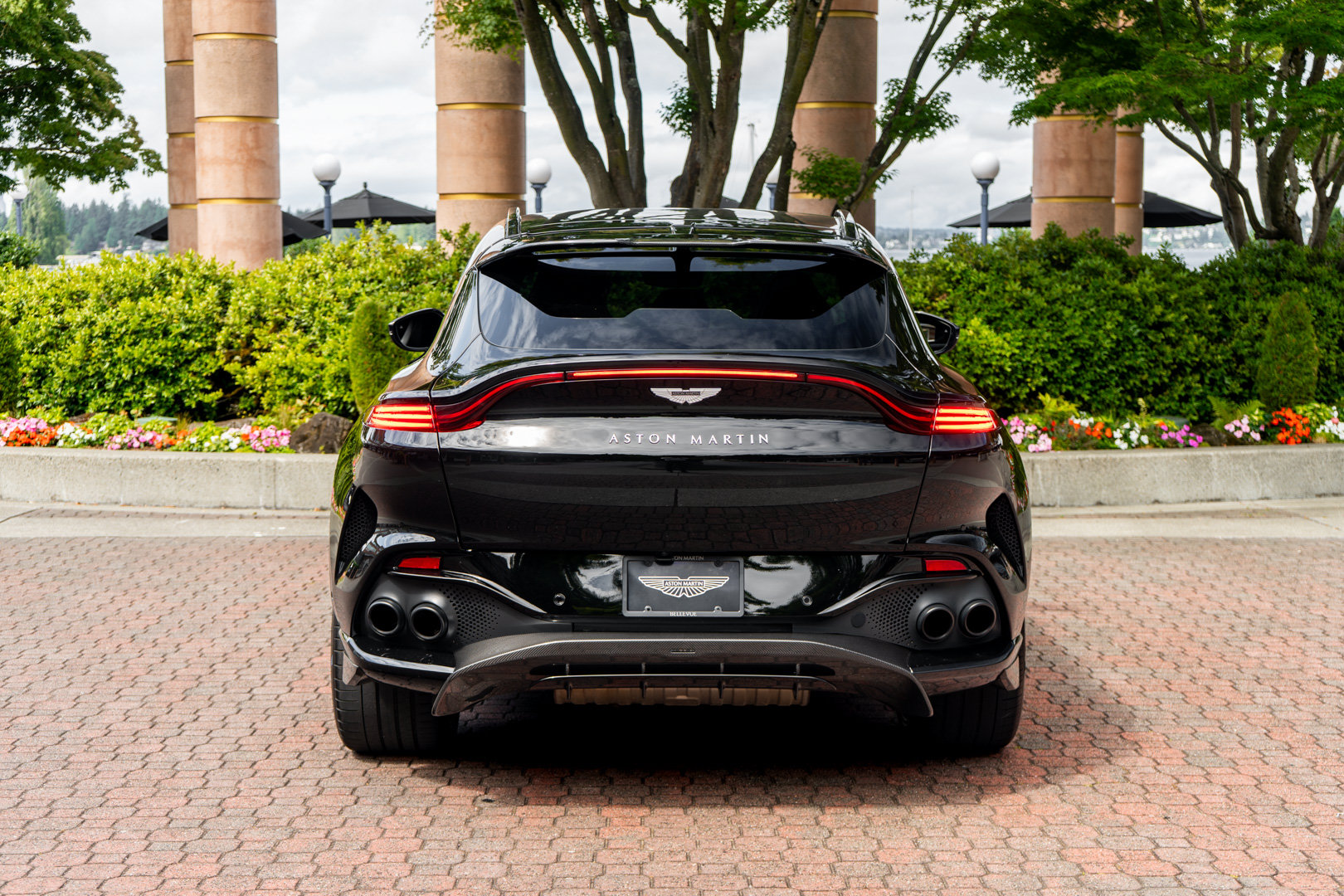 Used 2023 Aston Martin DBX 707 AWD/4WD image 46