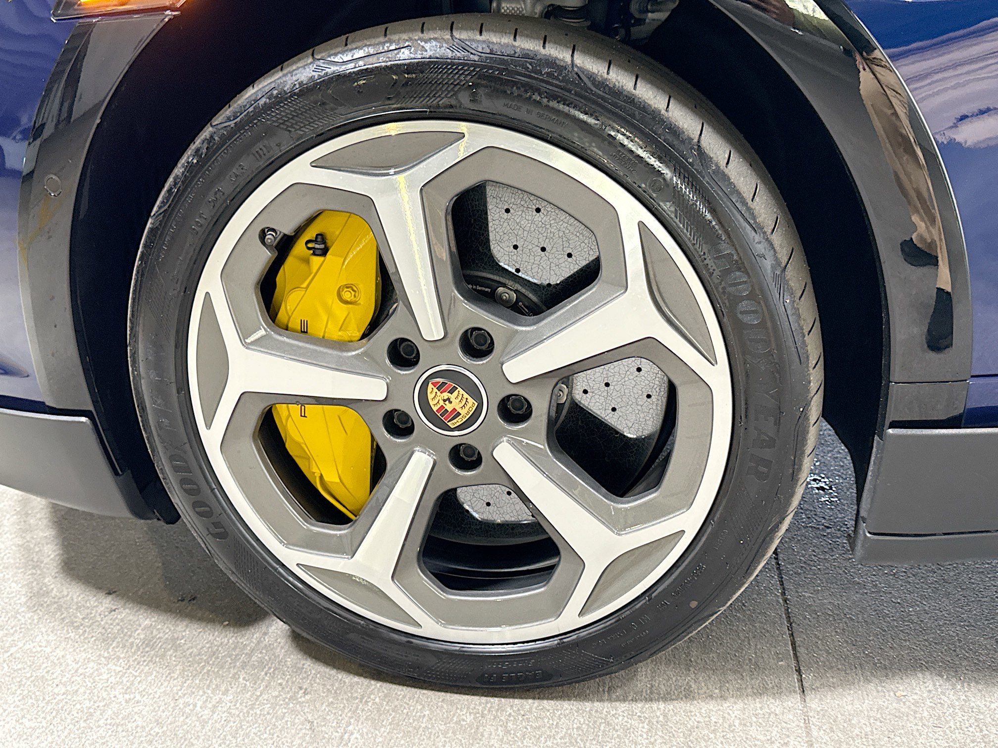 Certified 2022 Porsche Taycan Turbo S image 39