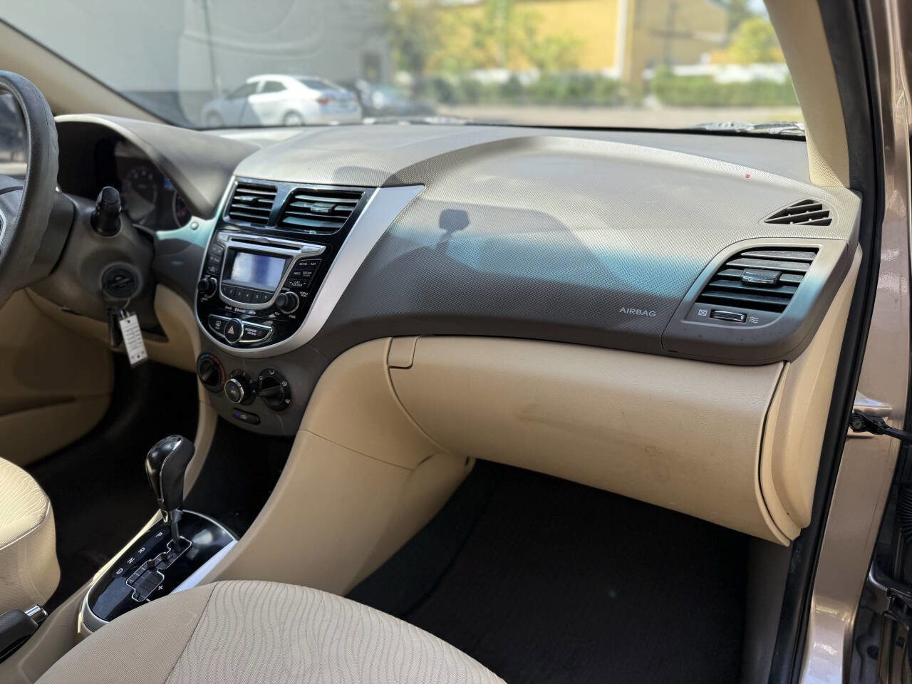 Used 2013 Hyundai Accent GLS w/ Premium Pkg FWD image 25