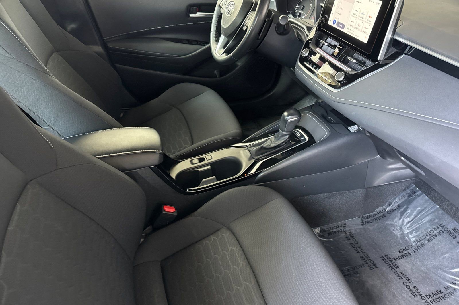 Used 2025 Toyota Corolla SE w/ SE Package FWD image 21