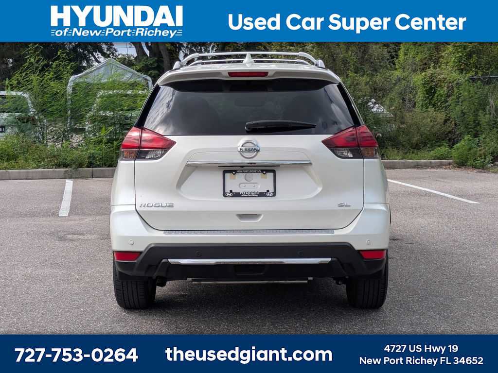 Used 2019 Nissan Rogue SL w/ Premium Package FWD image 4
