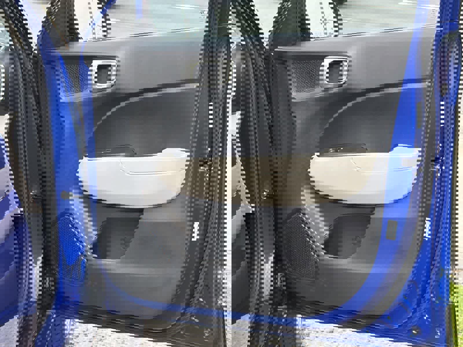 Used 2023 Hyundai Venue SEL w/ Cargo Package image 32