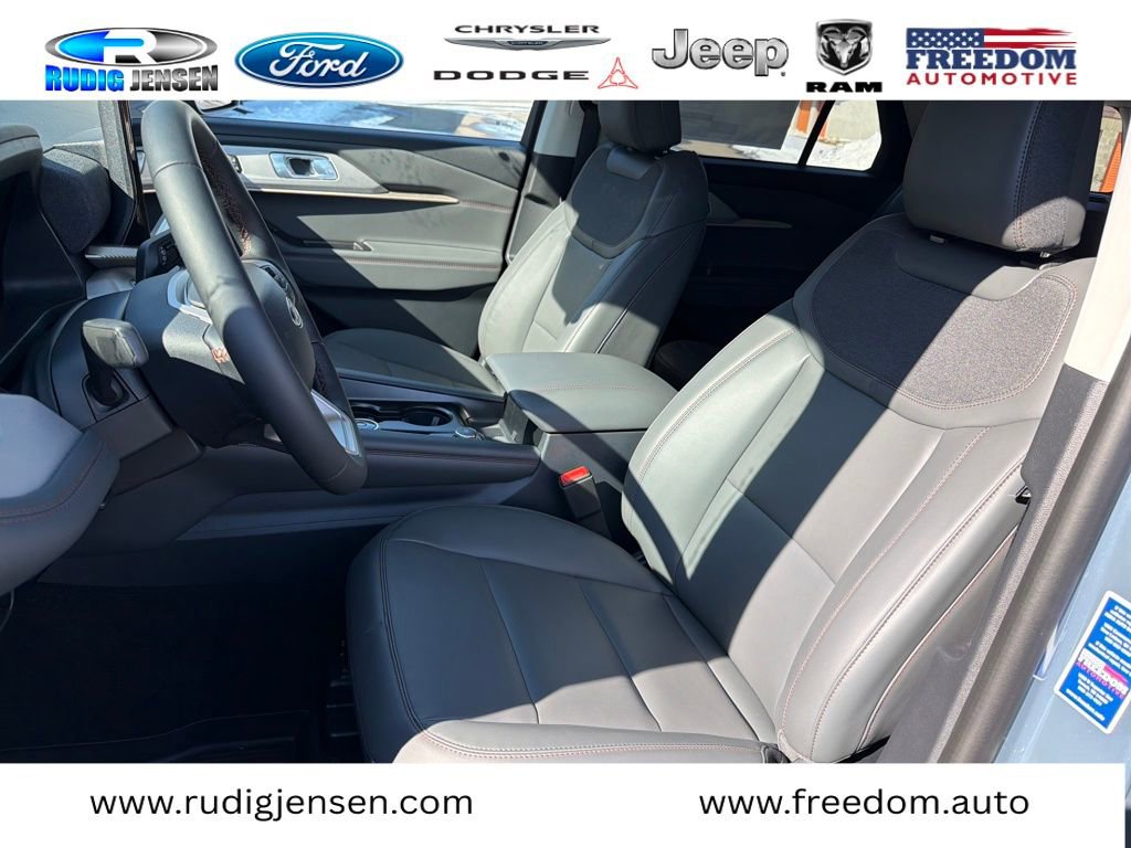 New 2026 Ford Explorer Active image 11