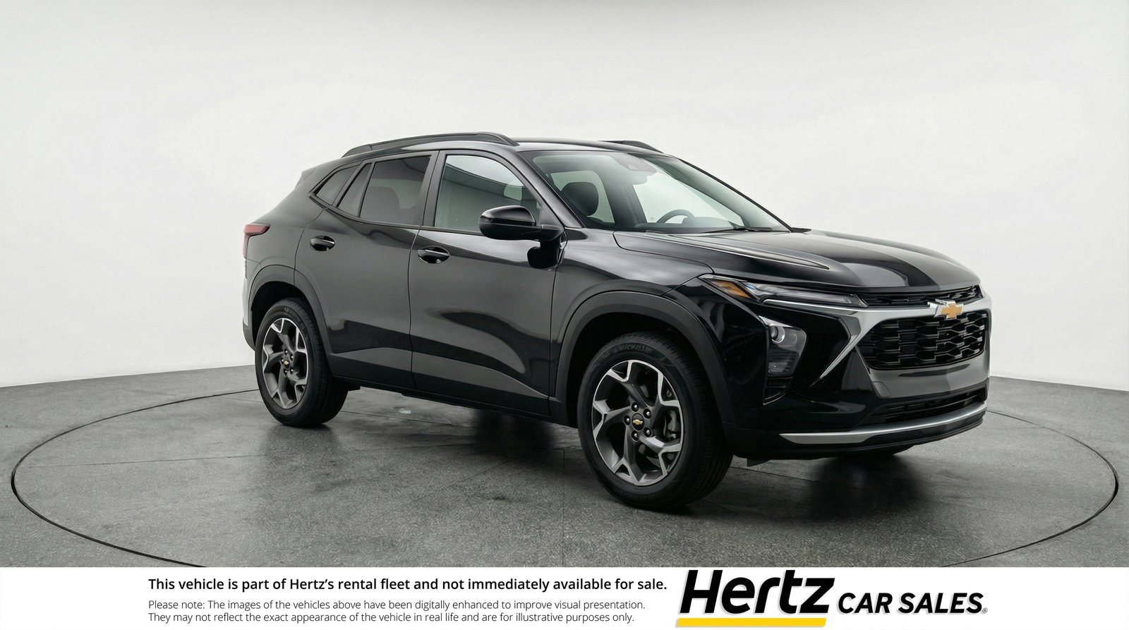 Used 2025 Chevrolet Trax LT image 1