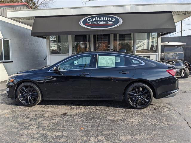 Used 2025 Chevrolet Malibu LT image 2