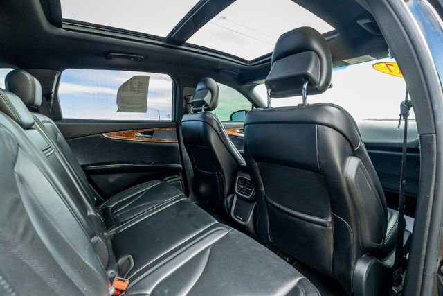 Used 2017 Lincoln MKX Reserve image 21