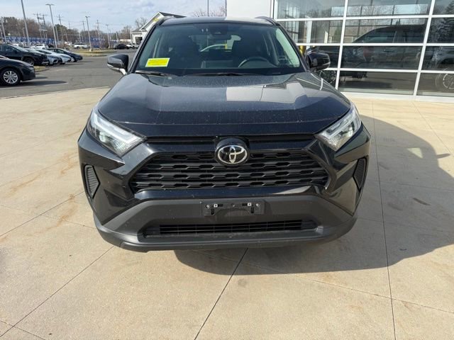 Used 2025 Toyota RAV4 XLE image 2