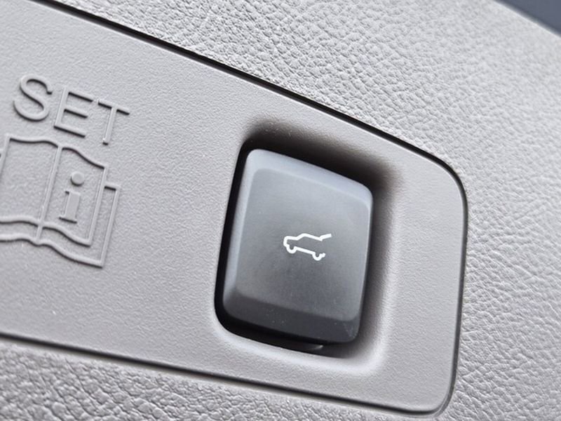 Used 2024 Lincoln Corsair Reserve w/ Equipment Group 201A FWD image 19