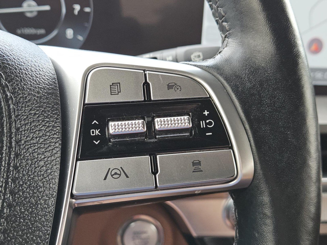 Used 2024 Kia Telluride SX X-Pro AWD/4WD image 23