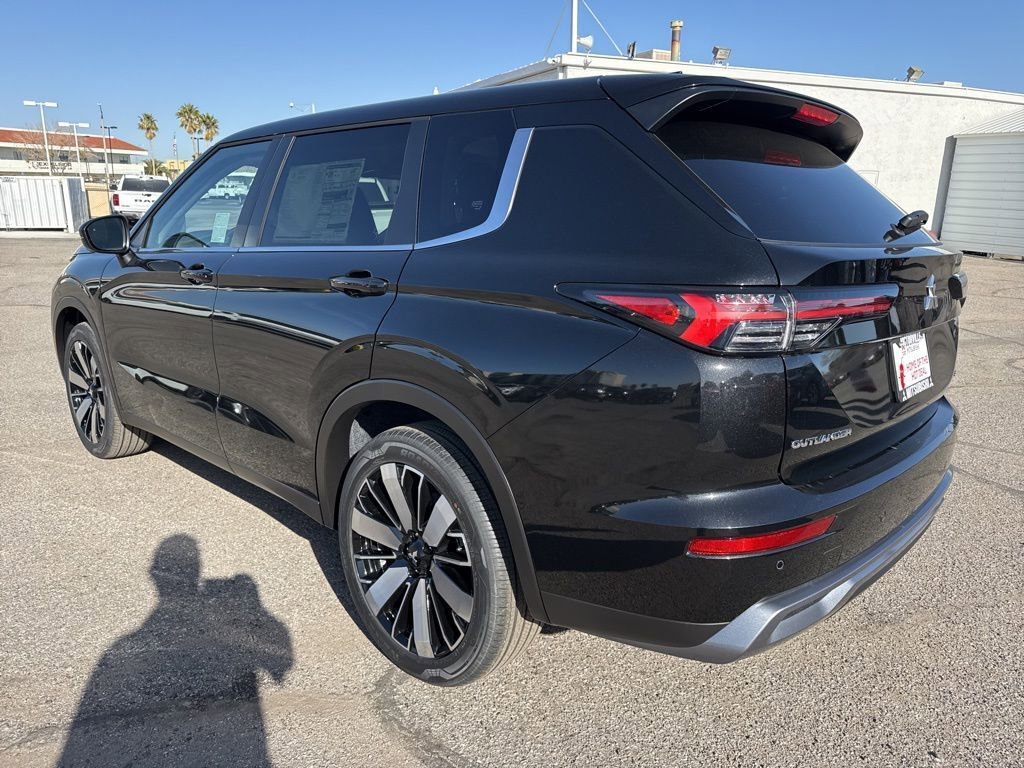 New 2026 Mitsubishi Outlander SE image 5
