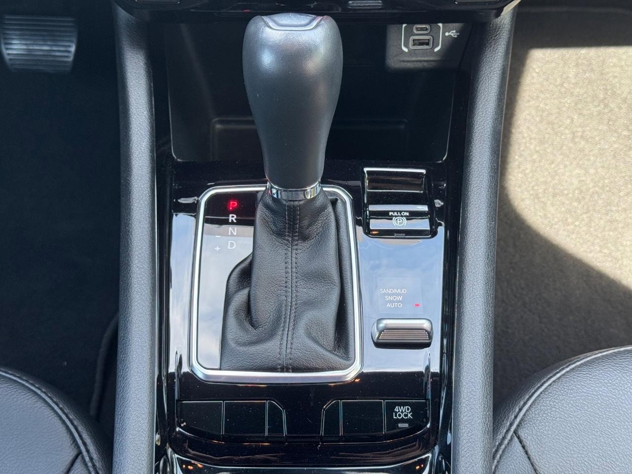 Used 2022 Jeep Compass Limited image 15