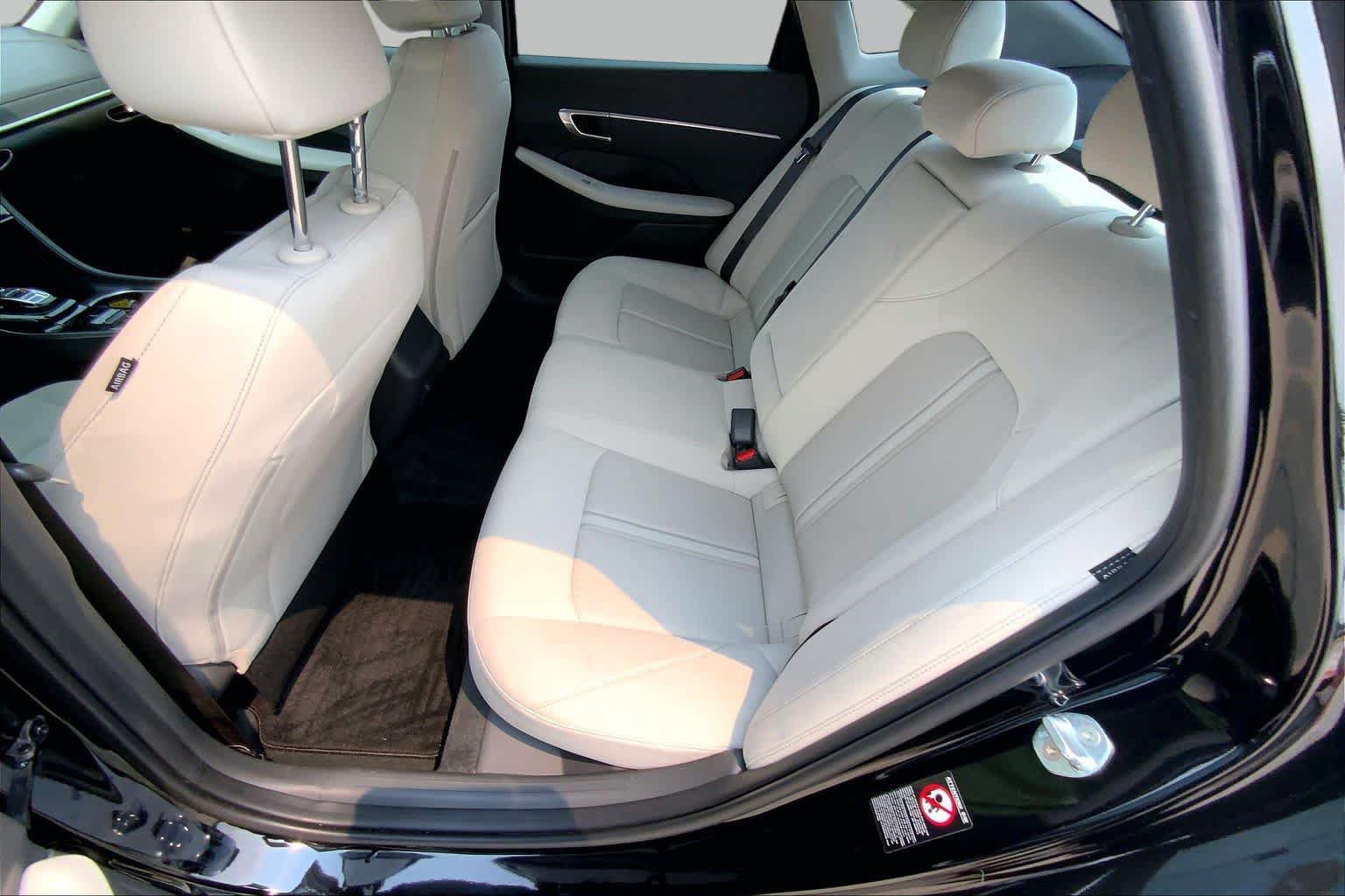 Used 2022 Hyundai Sonata SEL w/ Preferred Accessory Package FWD image 20