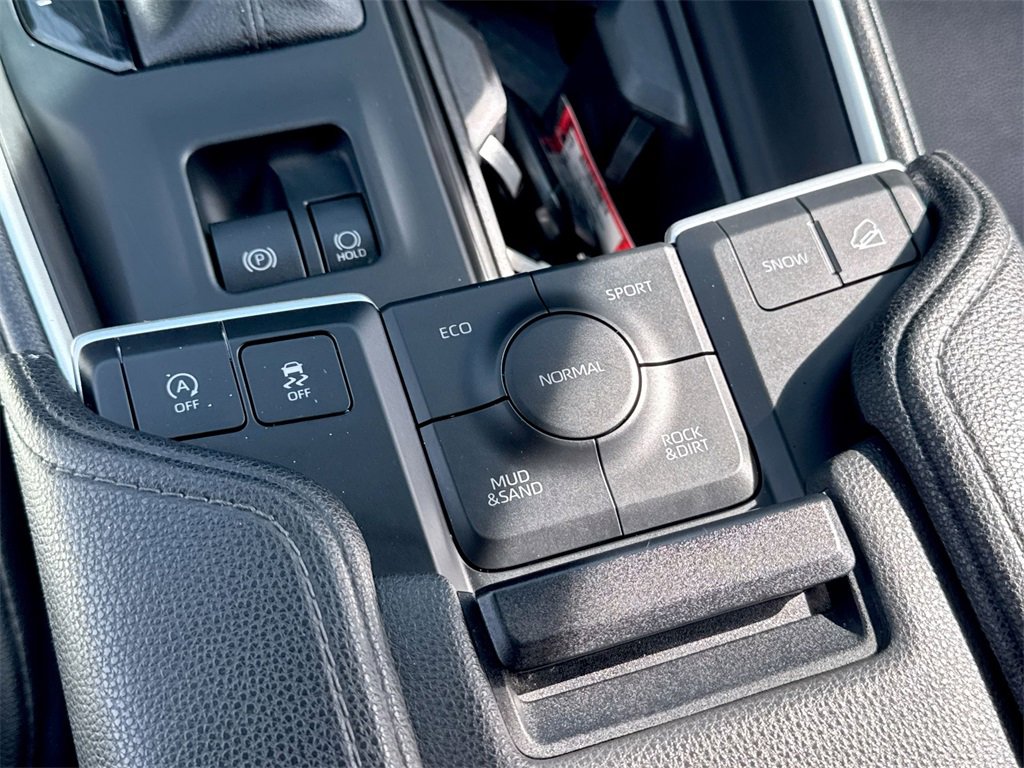 Used 2024 Toyota Grand Highlander XLE image 24