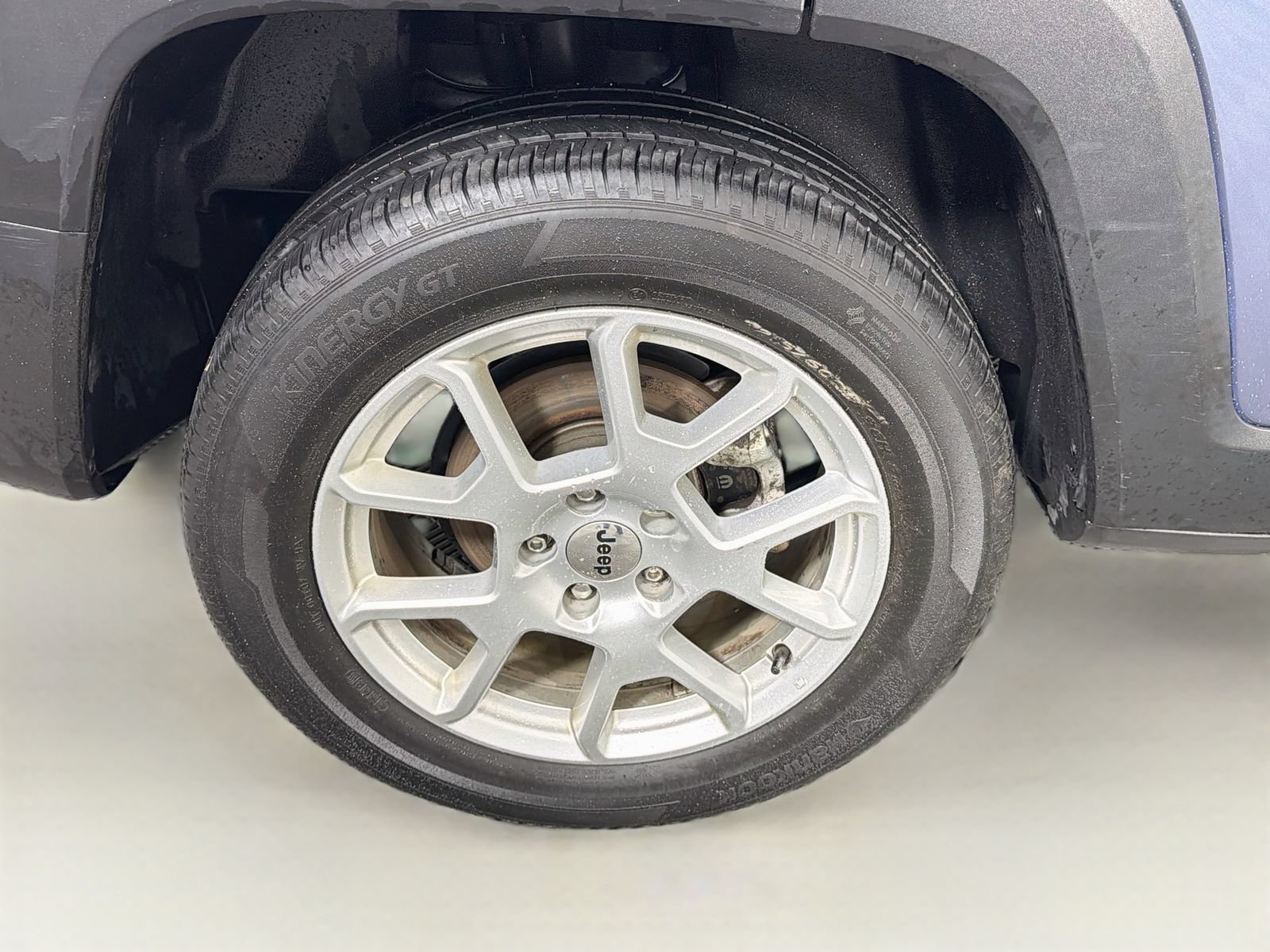 Used 2023 Jeep Renegade Latitude AWD/4WD image 34