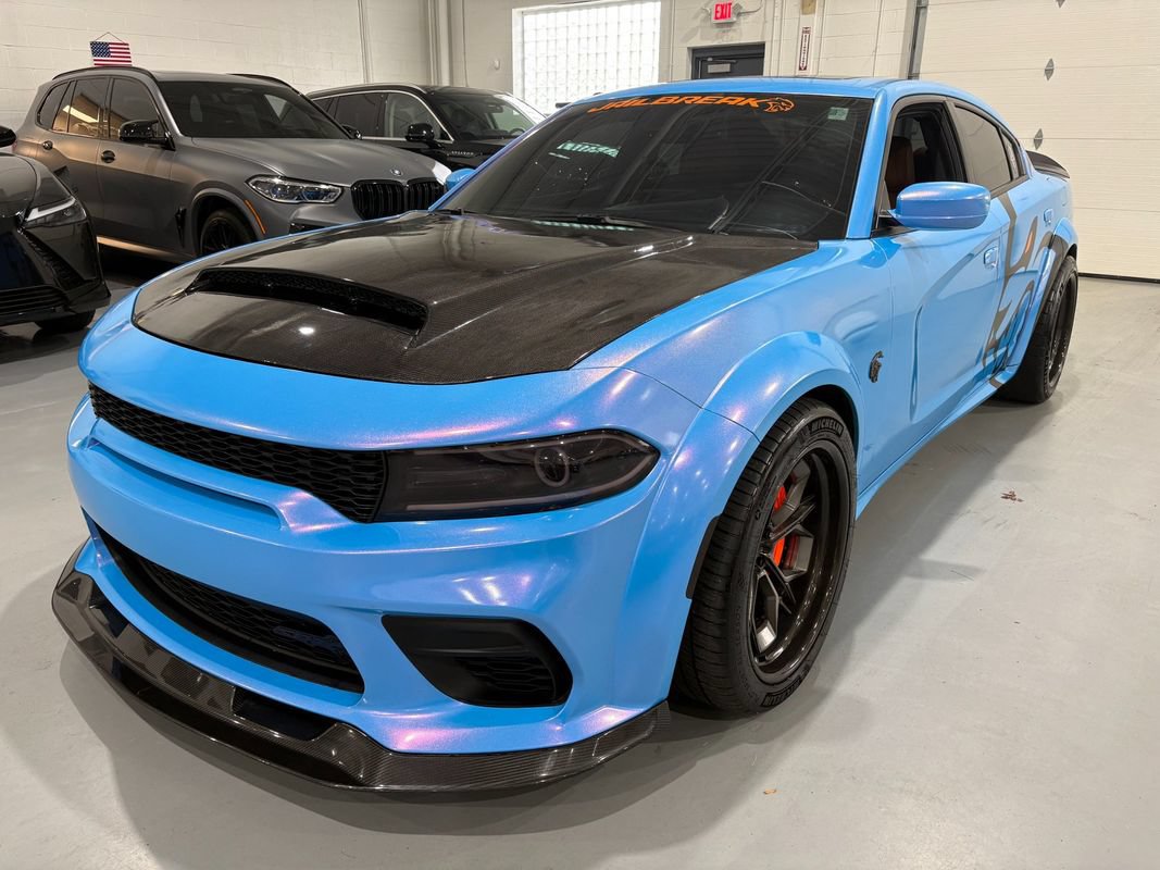 Used 2022 Dodge Charger SRT Hellcat RWD image 3