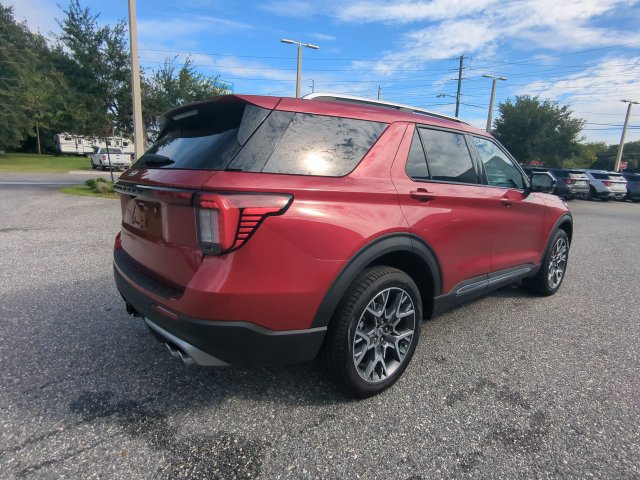 New 2027 Ford Explorer Platinum w/ 3.0L Ultimate Package AWD/4WD image 5