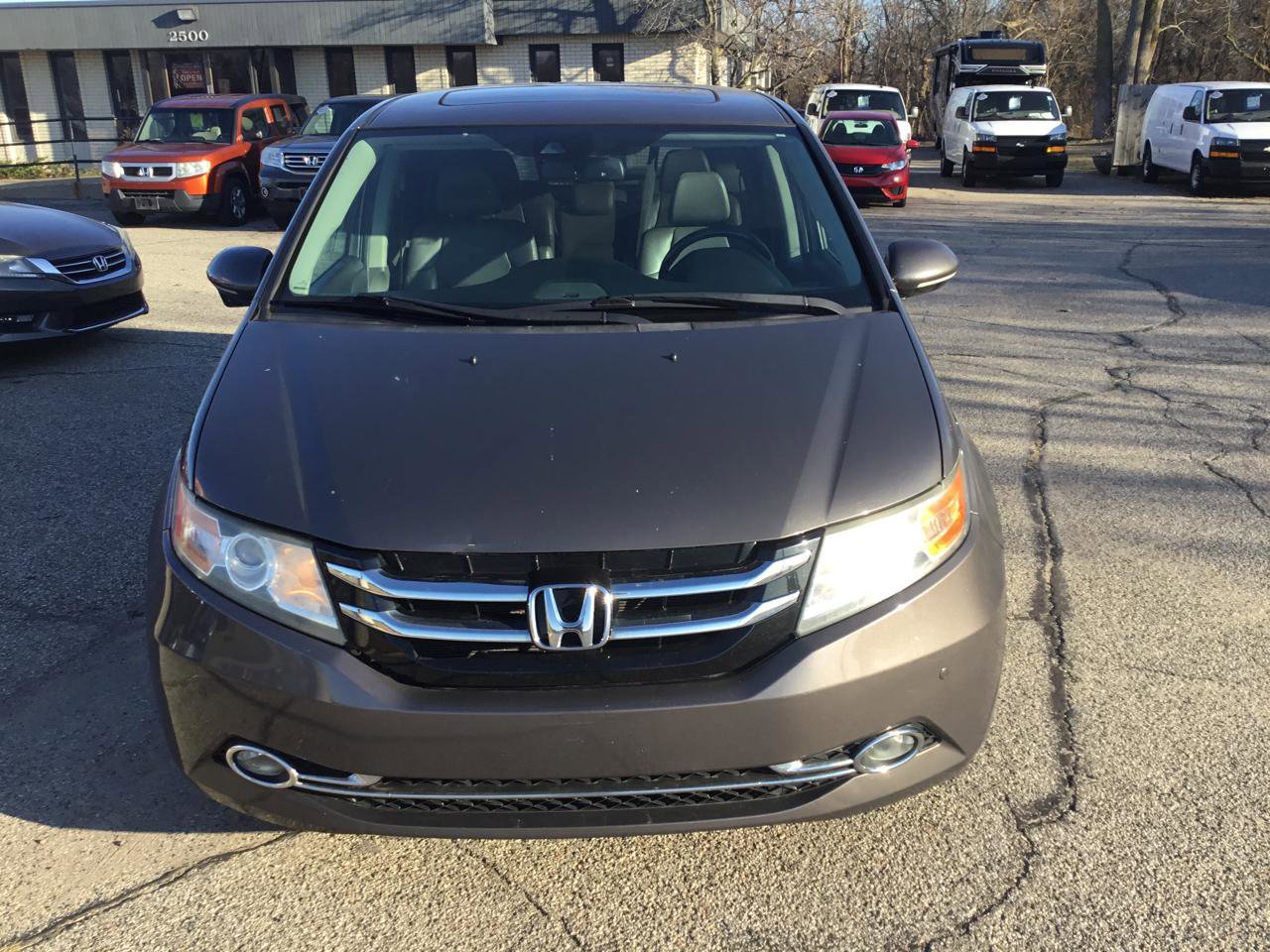Used 2014 Honda Odyssey Touring image 2