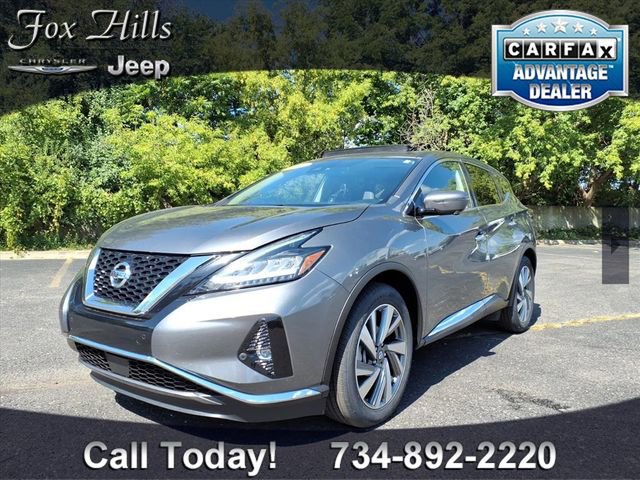 Used 2021 Nissan Murano SL w/ SL Moonroof Package image 3