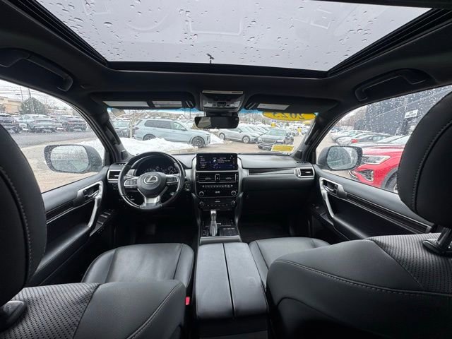 Used 2023 Lexus GX 460 Premium w/ Accessory Package image 53