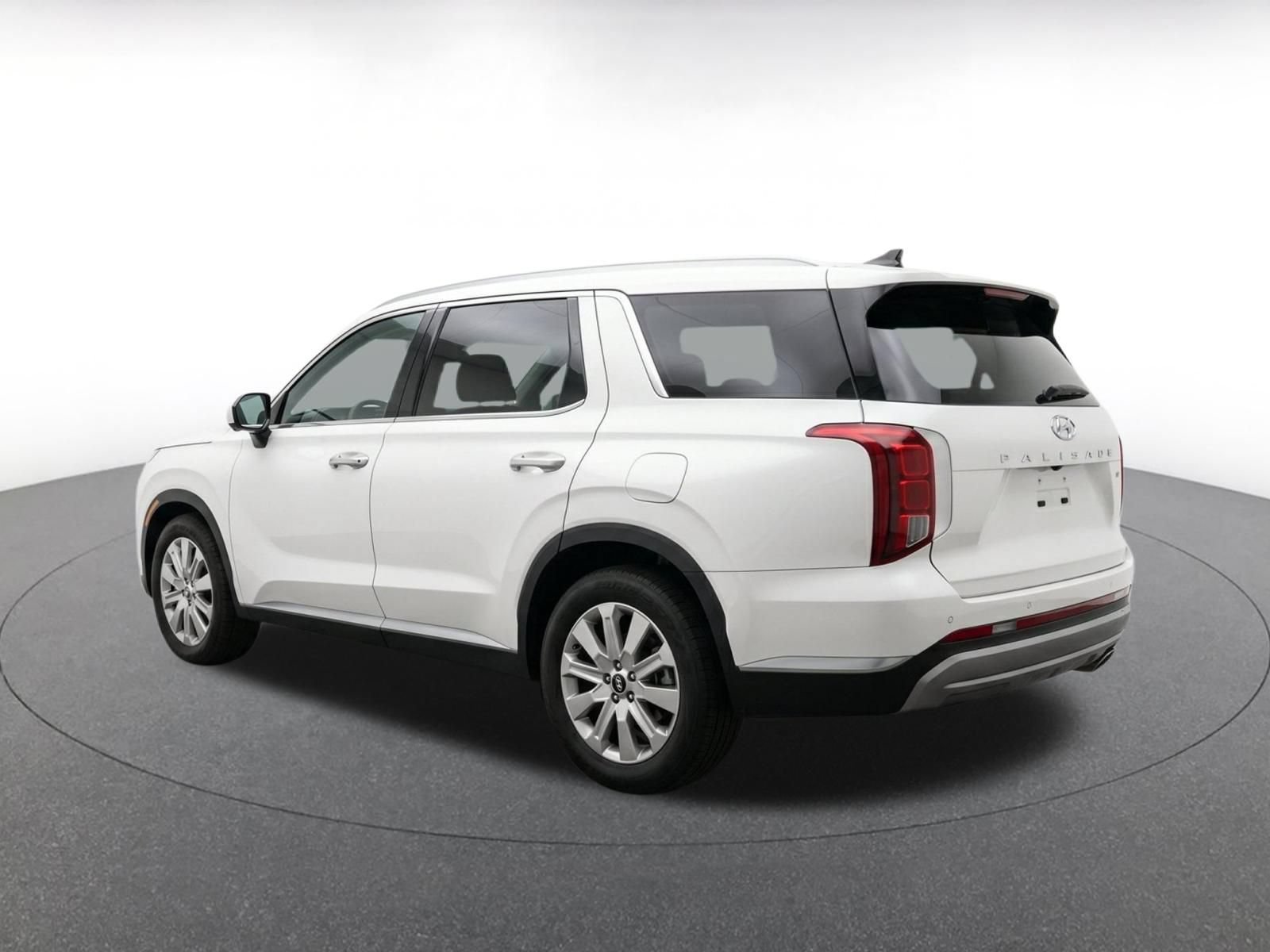 Used 2025 Hyundai Palisade SEL FWD image 7