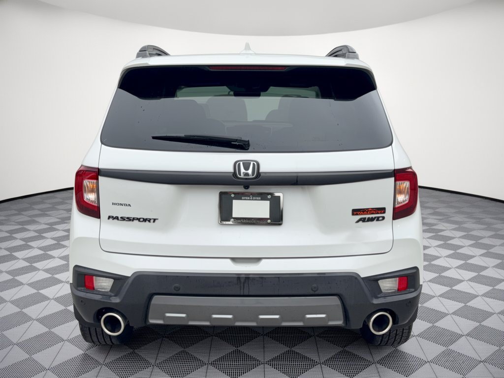 Used 2023 Honda Passport TrailSport image 11