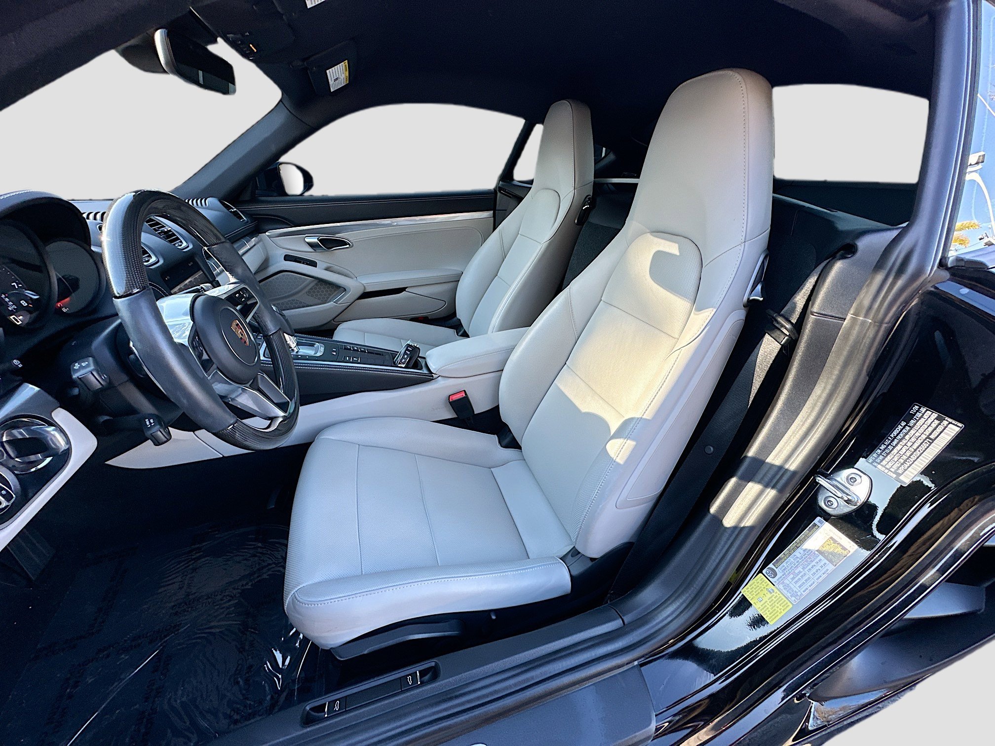 Used 2025 Porsche 718 Cayman image 20